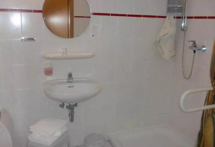 ホテル & Restaurant Zum Firstenstein