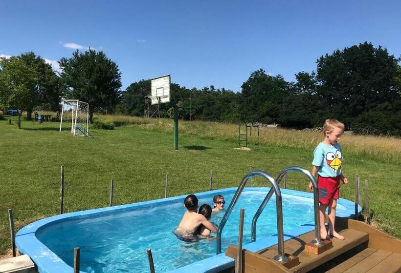 פנסיון Csörgő Vendégházak