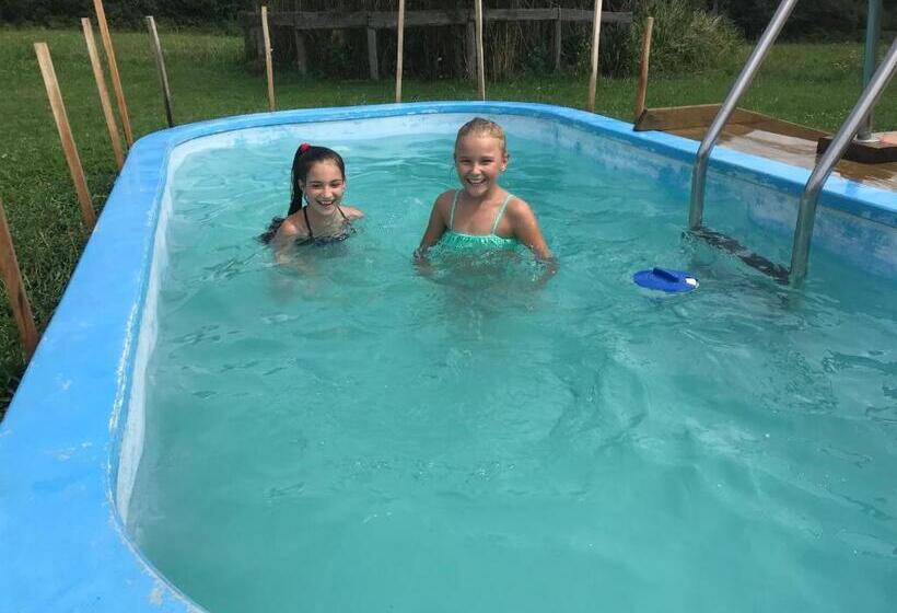 פנסיון Csörgő Vendégházak