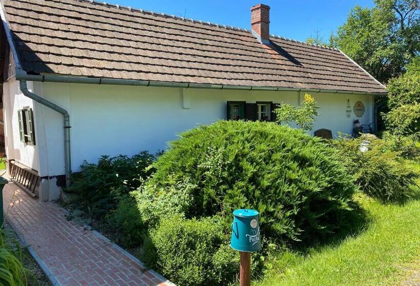 פנסיון Csörgő Vendégházak