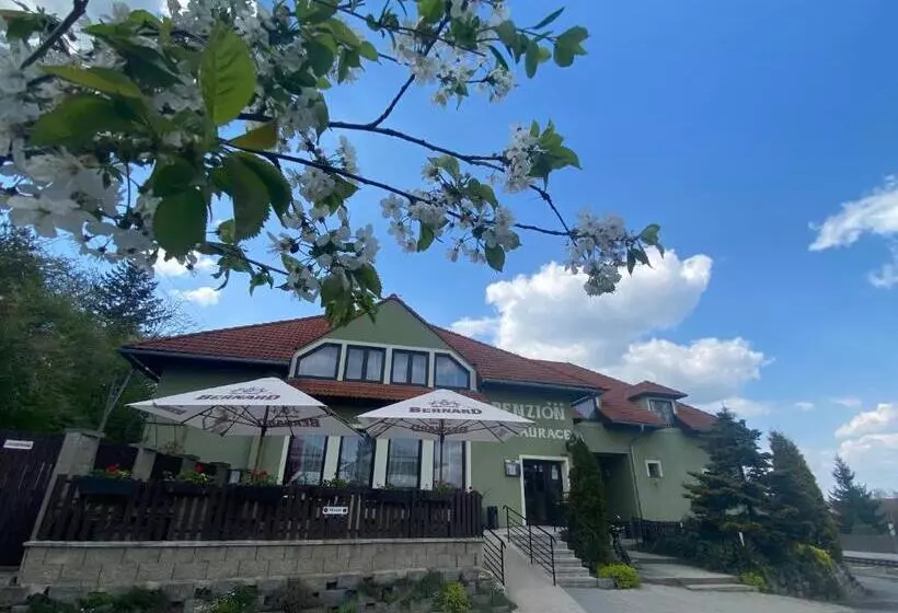 Majatalo Penzion U Kašných