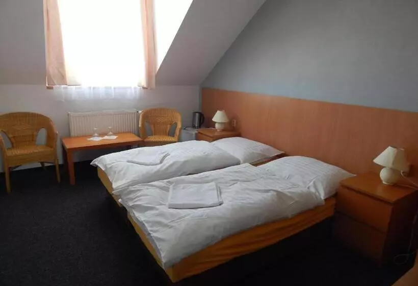 Majatalo Penzion U Kašných