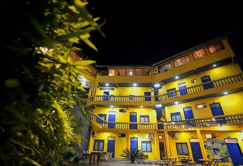 ユースホステル Shalom Backpackers Rishikesh