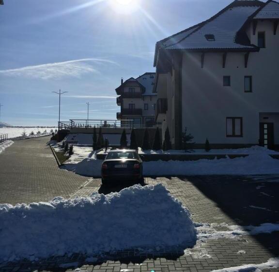 تختخواب و صبحانه Sunset Zlatibor Hills