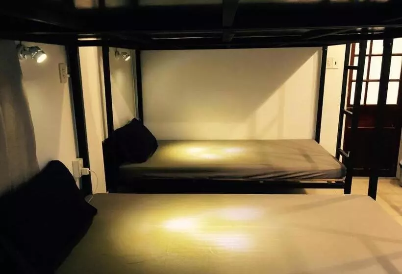 Friendly House Hostel