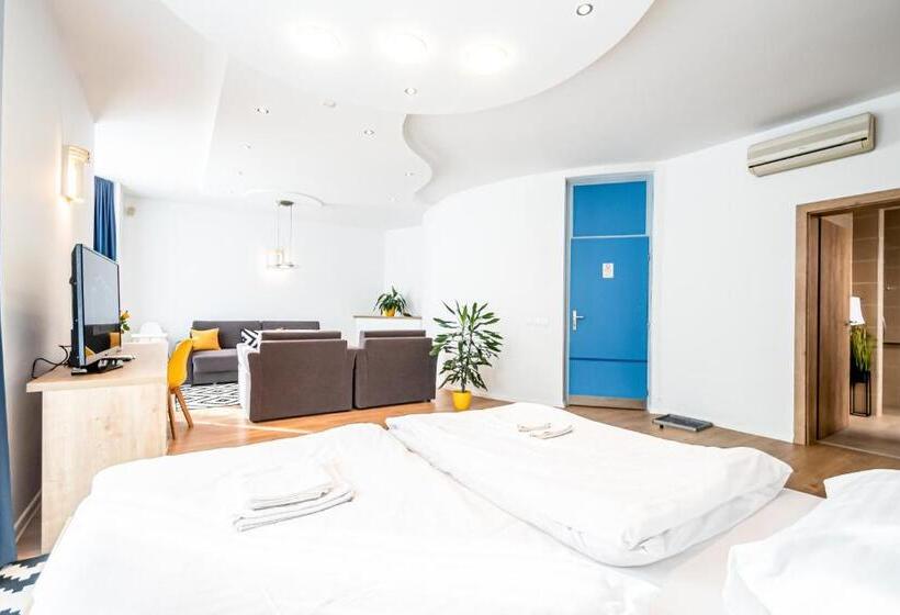 فندق Squash Dependance