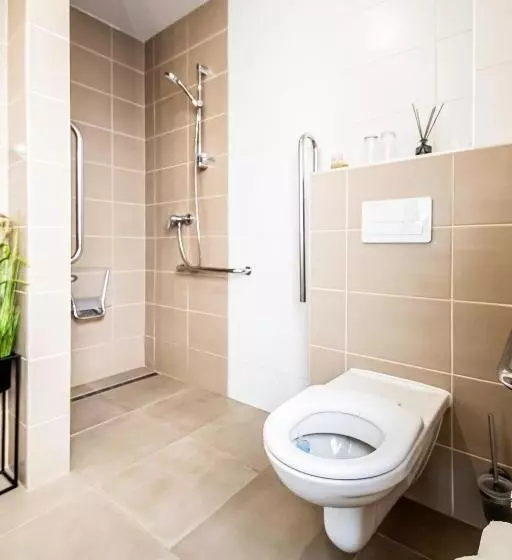 هتل Squash Dependance