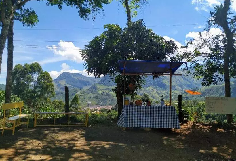 ペンション Alojamiento Rural Jardín Consentido
