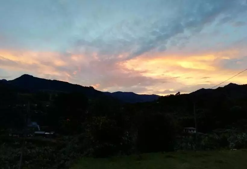 ペンション Alojamiento Rural Jardín Consentido