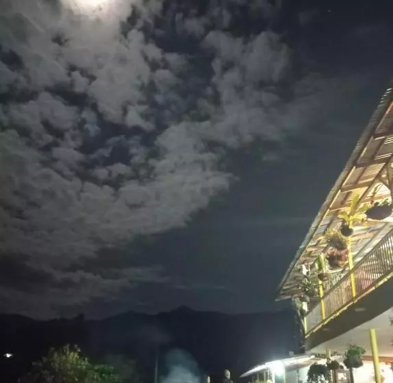 ペンション Alojamiento Rural Jardín Consentido