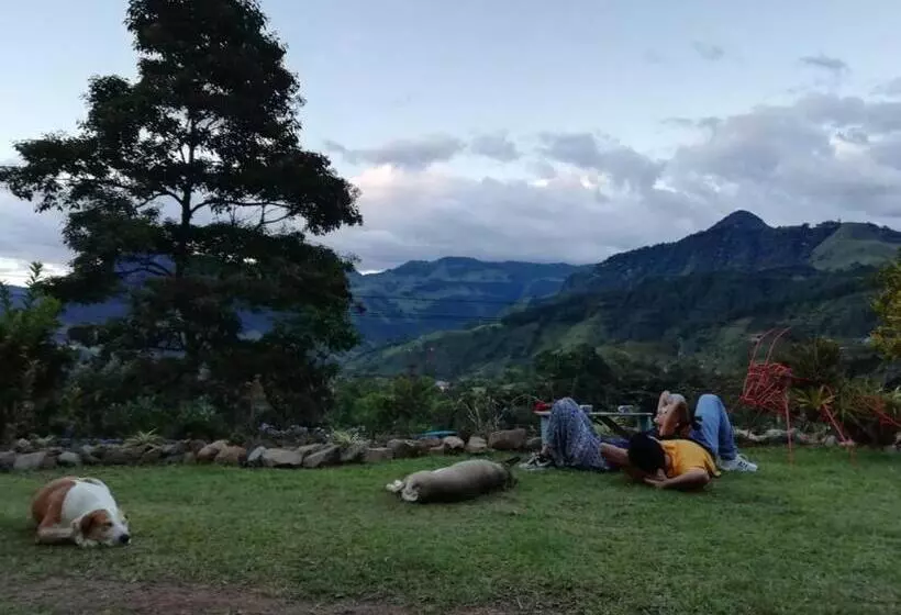 ペンション Alojamiento Rural Jardín Consentido