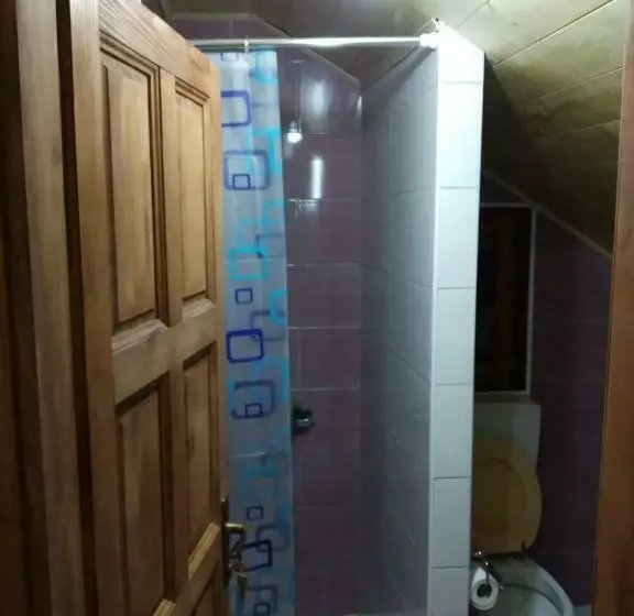 پانسیون Olja Guest House