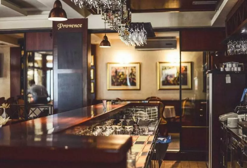 پانسیون Provence Rooms