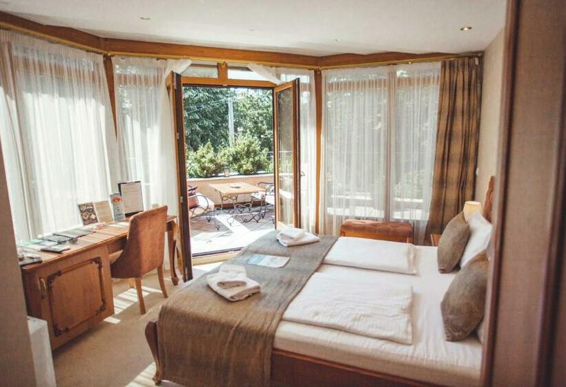 پانسیون Provence Rooms