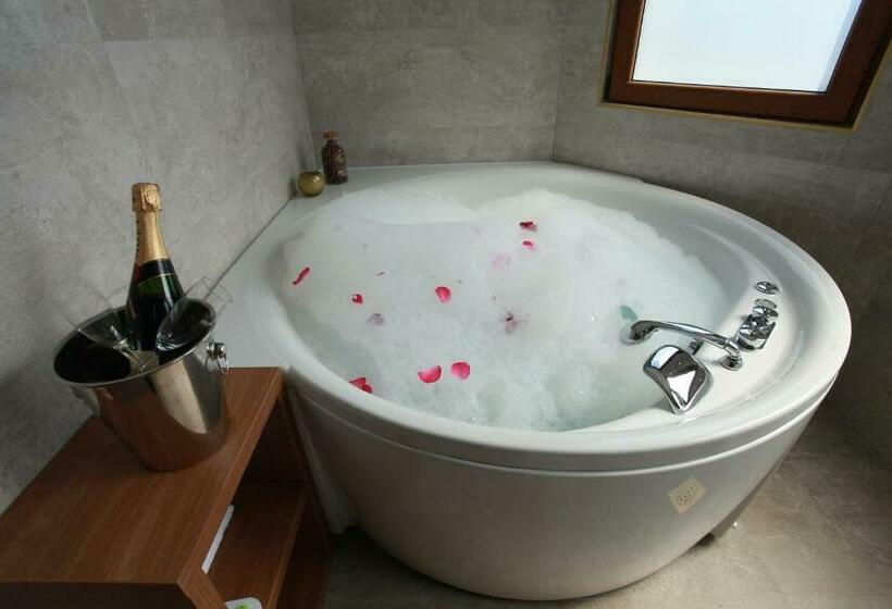 پانسیون Provence Rooms