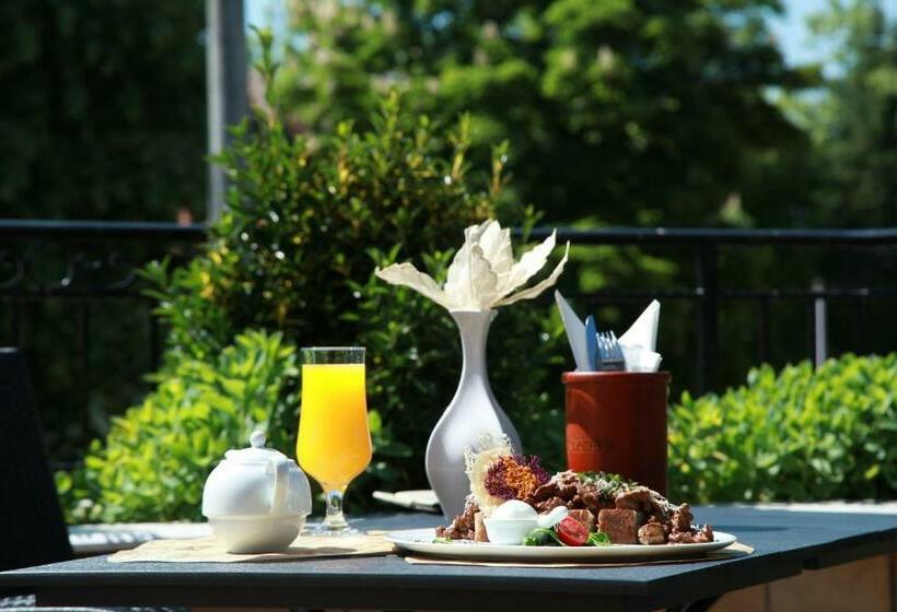 پانسیون Provence Rooms