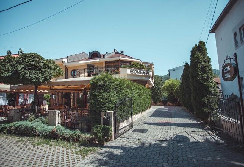 پانسیون Provence Rooms