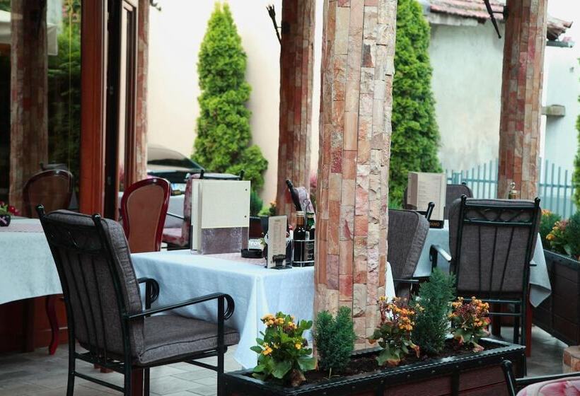 پانسیون Provence Rooms