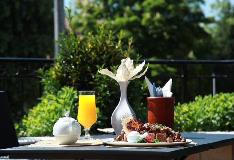 پانسیون Provence Rooms