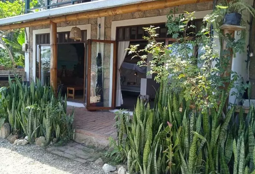 هاستل Punto Verde Ecological House