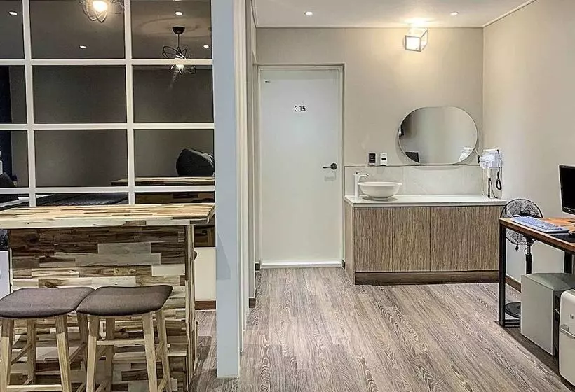 Brown Dot Hotel Buan Byeonsan