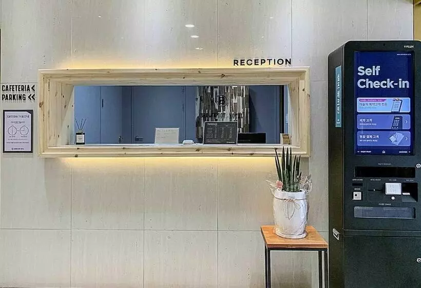 Brown Dot Hotel Buan Byeonsan