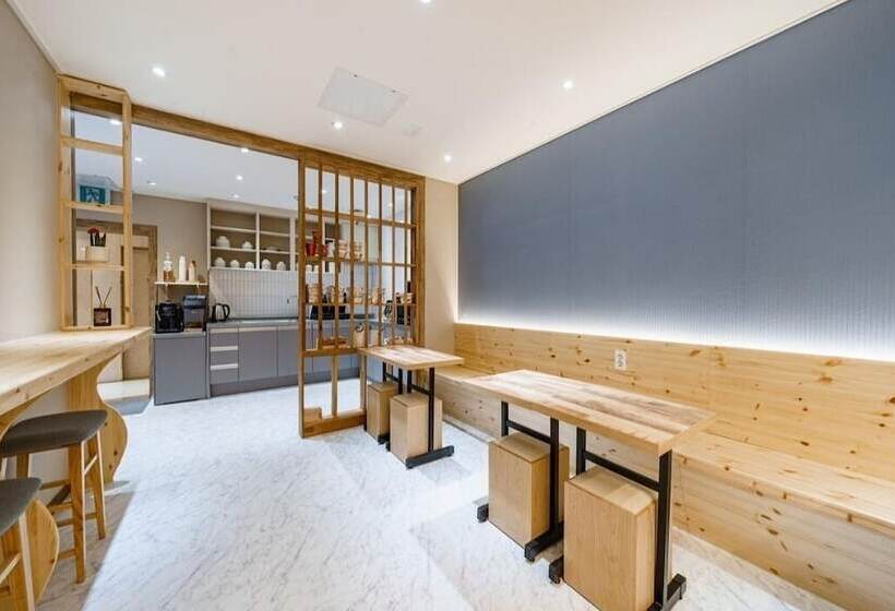 Brown Dot Hotel Buan Byeonsan