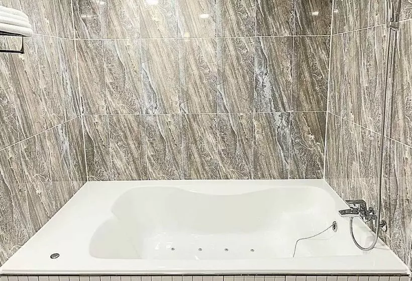 Brown Dot Hotel Buan Byeonsan