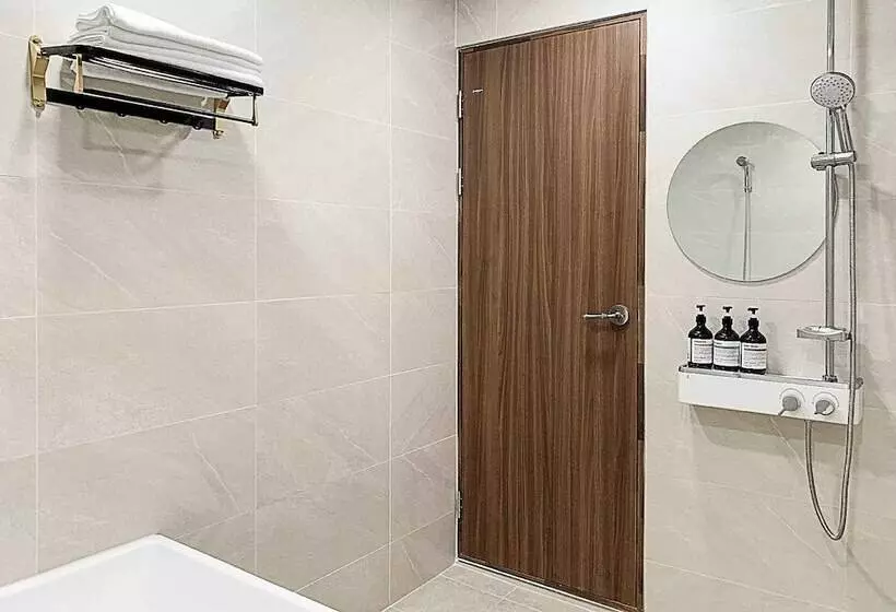 Brown Dot Hotel Buan Byeonsan