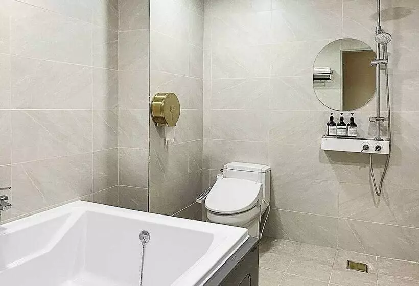 Brown Dot Hotel Buan Byeonsan