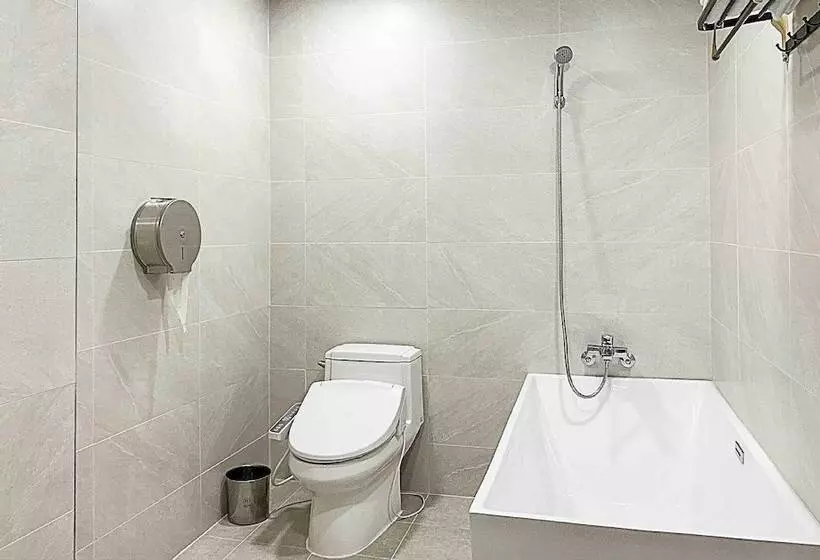 Brown Dot Hotel Buan Byeonsan