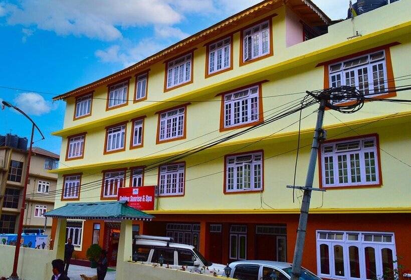 فندق Golden Sunrise & Spa