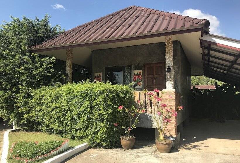 בית מלון כפרי Phupha Inn Resort