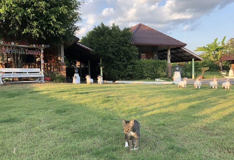 בית מלון כפרי Phupha Inn Resort