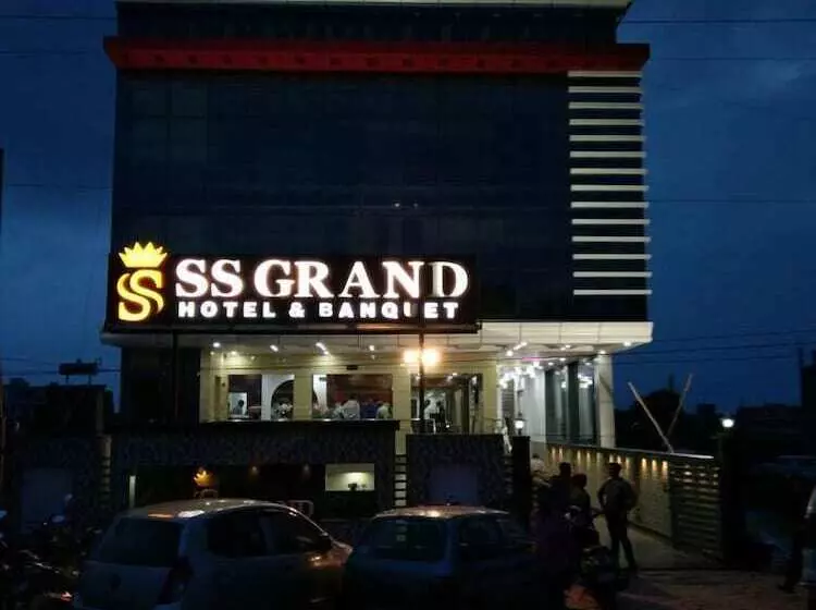 Hotelli Ss Grand