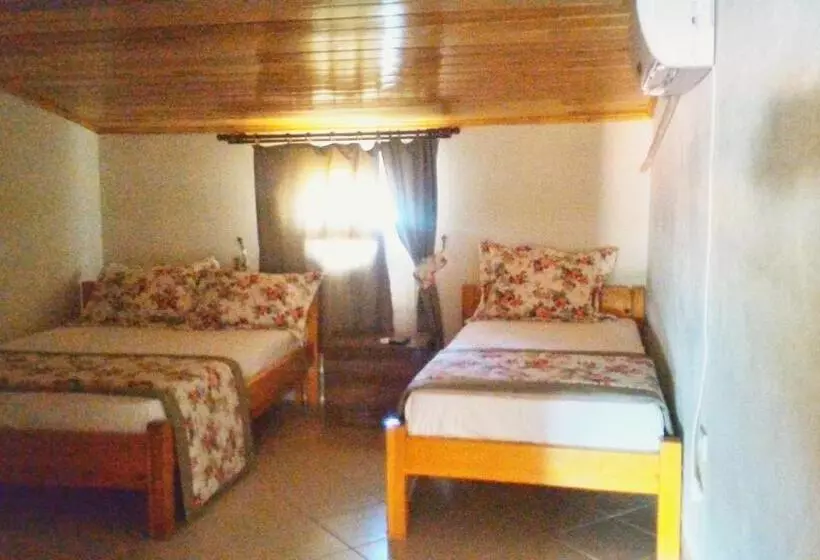 Hotelli Odunluk Tas Konak