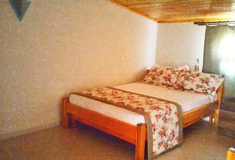 Hotelli Odunluk Tas Konak