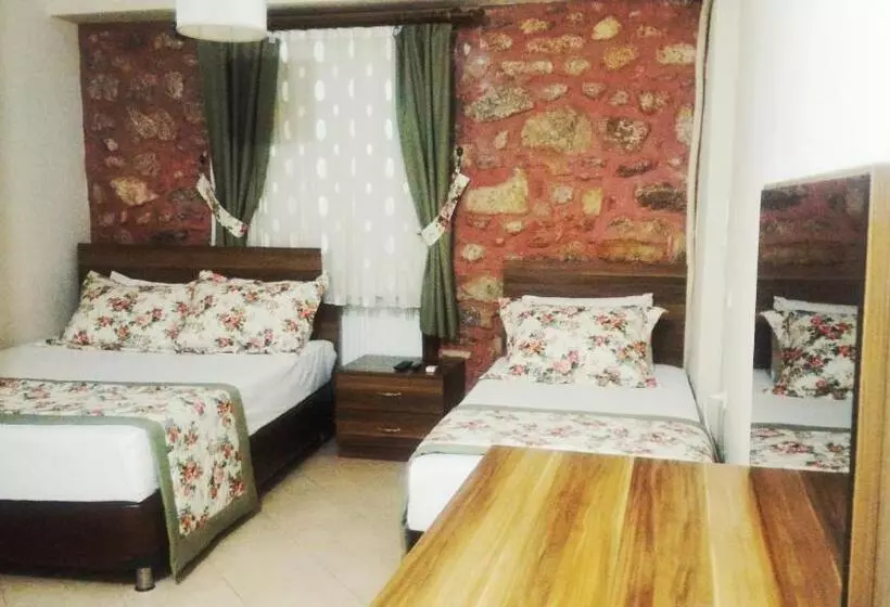 Hotelli Odunluk Tas Konak