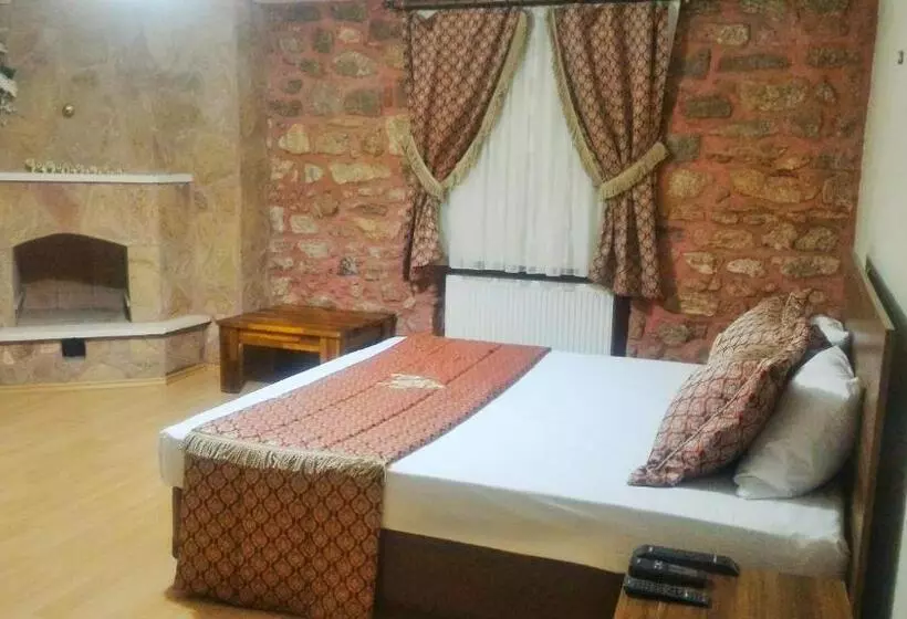 Hotelli Odunluk Tas Konak