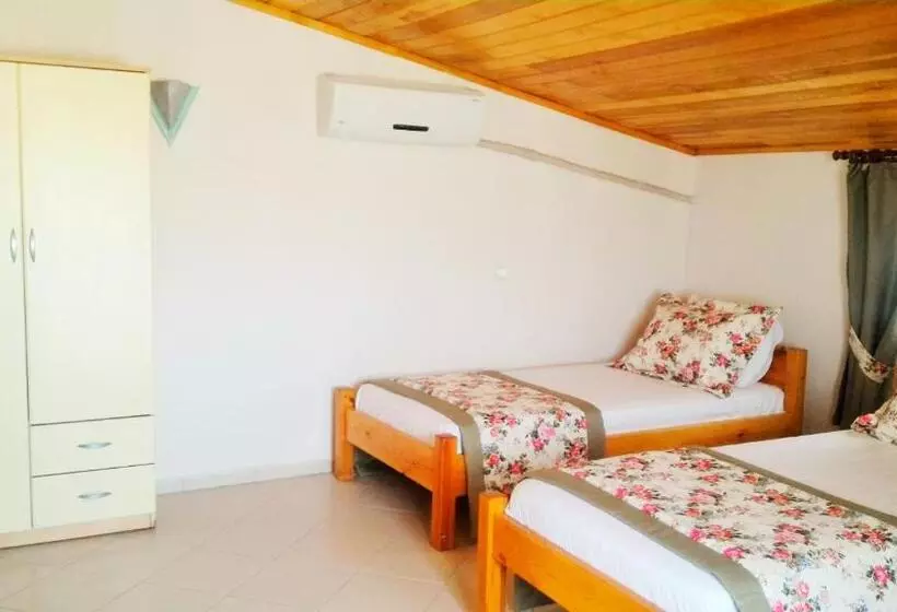 Hotelli Odunluk Tas Konak