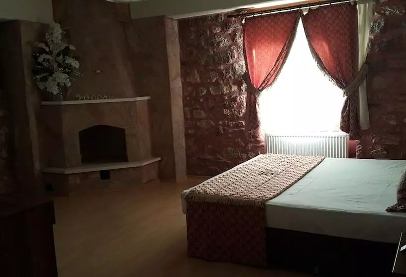Hotelli Odunluk Tas Konak