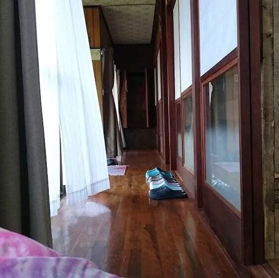 Retkeilymaja Tebiro Beachbackpackers