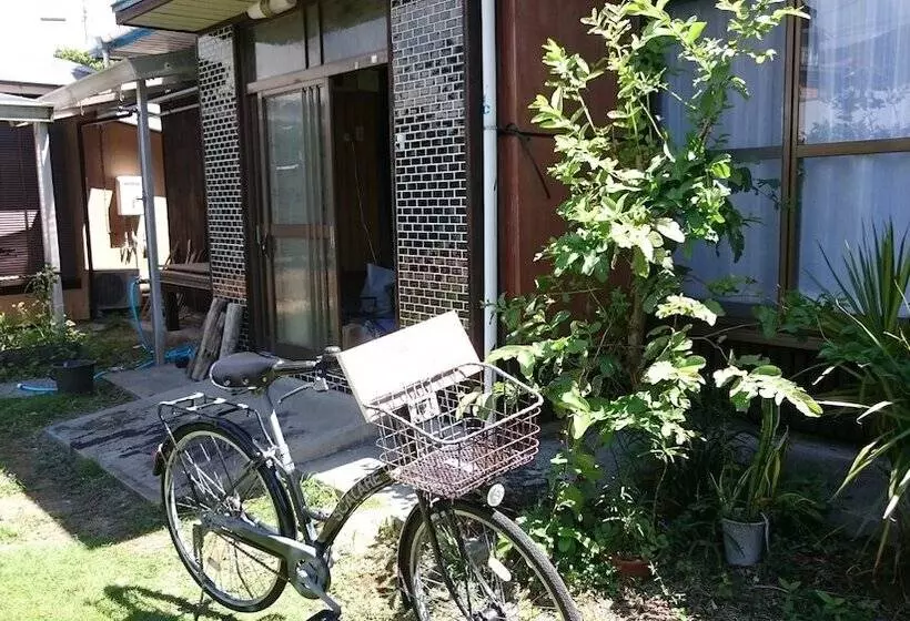 Retkeilymaja Tebiro Beachbackpackers