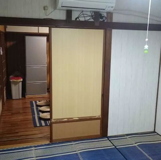 Retkeilymaja Tebiro Beachbackpackers