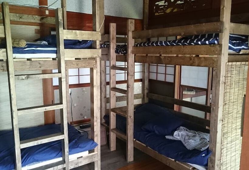 هاستل Tebiro Beachbackpackers