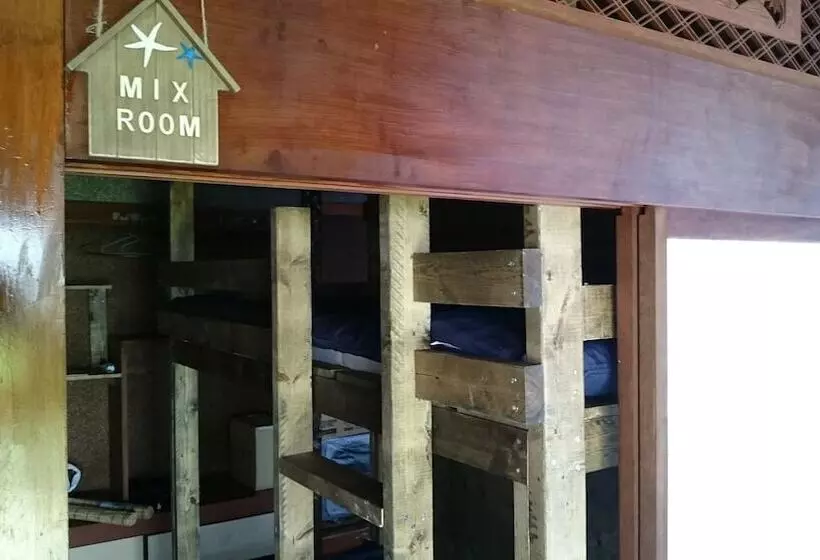 Retkeilymaja Tebiro Beachbackpackers