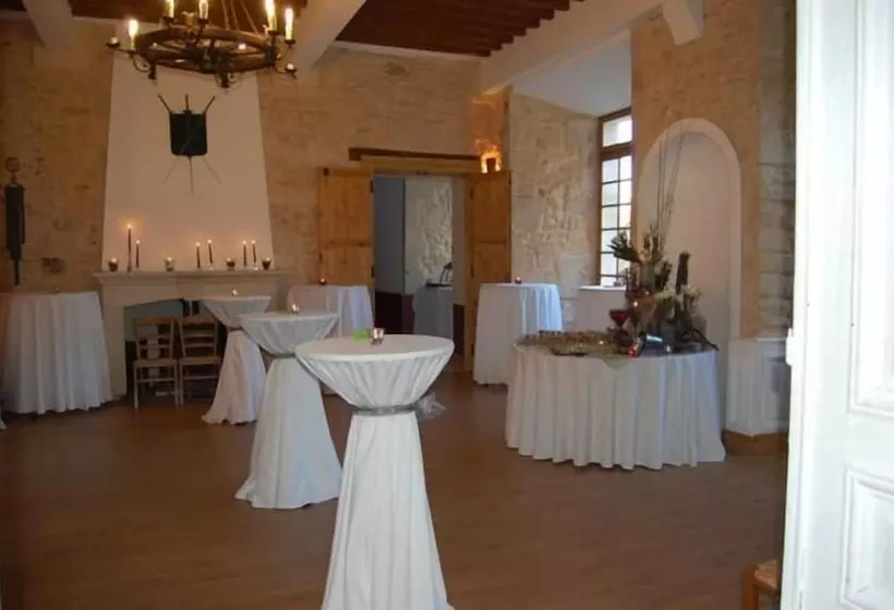 B&b Le Château De Morey