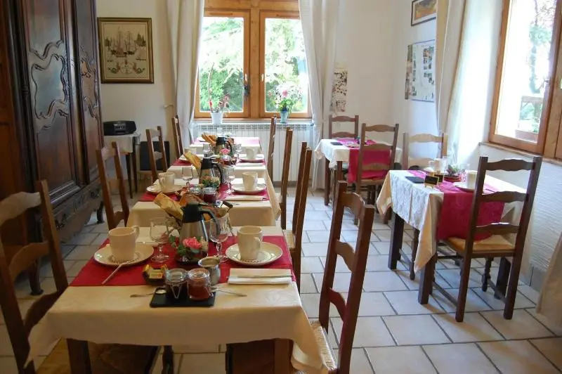 B&b Le Château De Morey