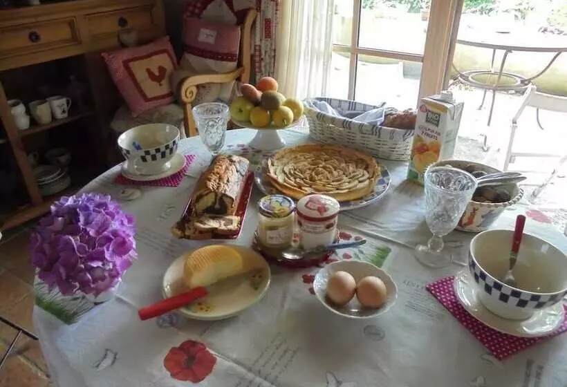 Aamiaismajoitus (B&B) Chez Aline