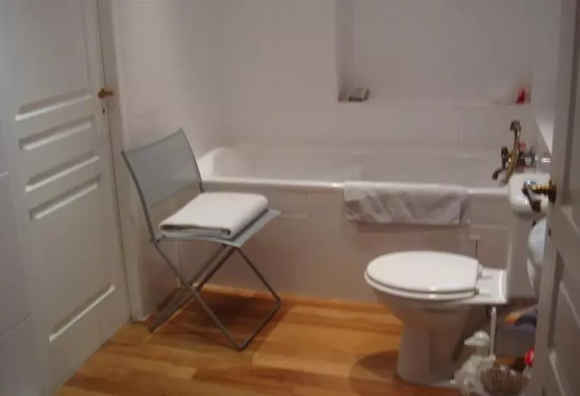 Aamiaismajoitus (B&B) Domaine Des Trois Chênes